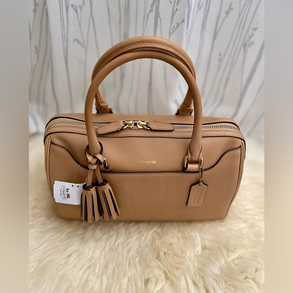 Coach Legacy Leather Bag - Picture 5 of 17